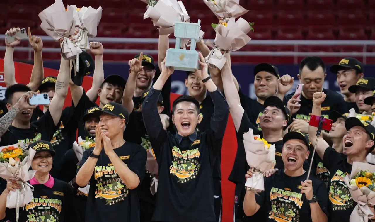 乐鱼体育关于赛前体能课后，广厦男篮造点机会备战全明星赛，球迷炸锅，细节决定成败的信息